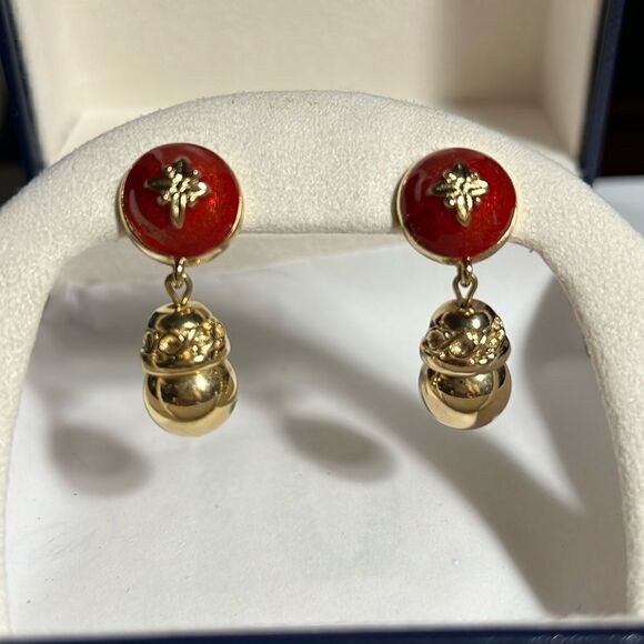 Vintage Avon gold tone dangly pierced earrings with red enamel detailing. - Picture 1 of 4